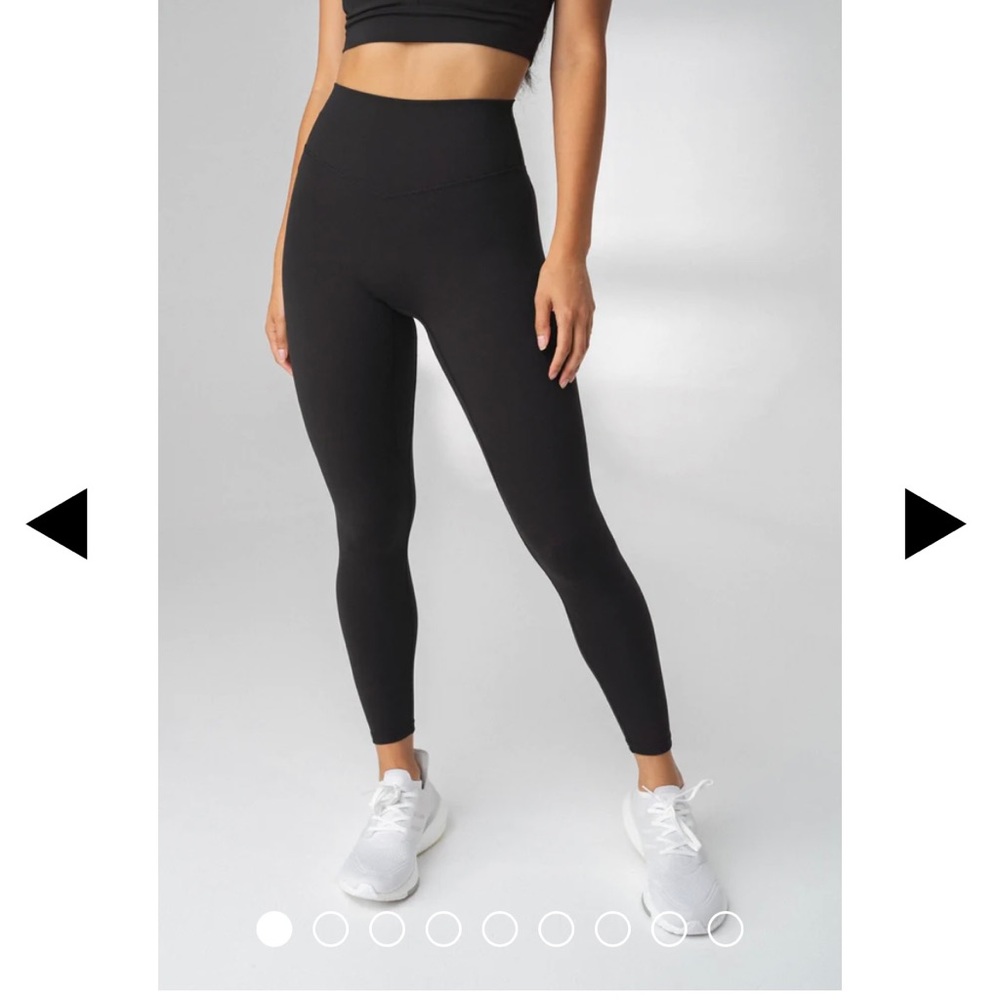 Balance Athletica The Cloud Pant - Midnight (black) in XXS